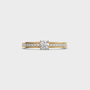 Simple Chic Diamond Ring