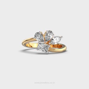 Shining Bloom Diamond Ring