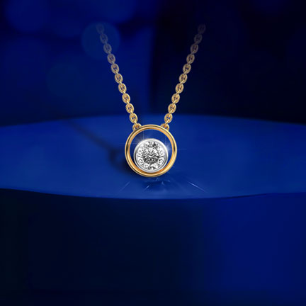 Loto Dorato Padma Cut Diamond Pendant (With Chain)